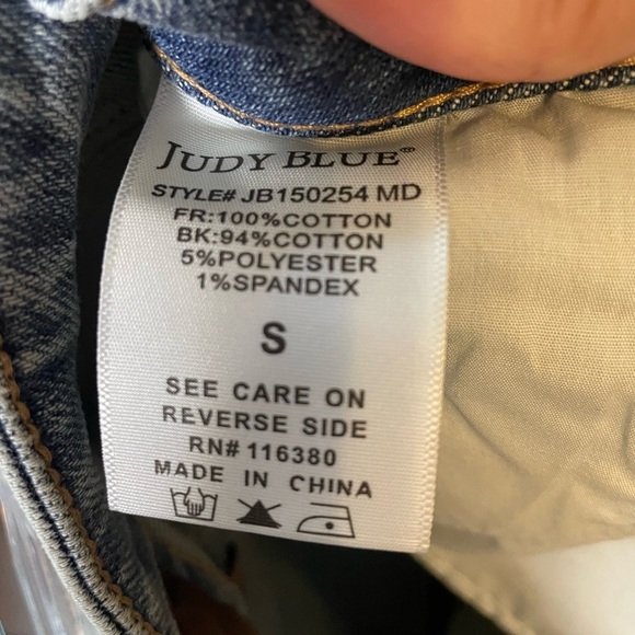 Judy Blue Los Angeles High Waisted Denim Distressed Shorts. Size Small. $100+ - Picture 6 of 7